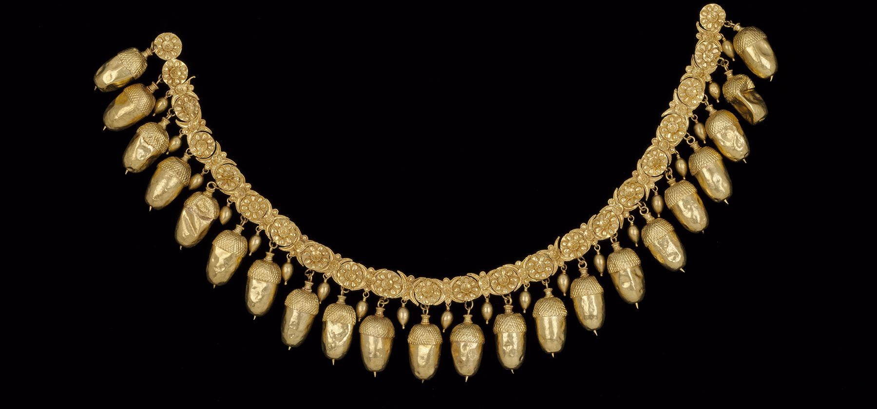 Ancient greek jewelry best sale artifacts