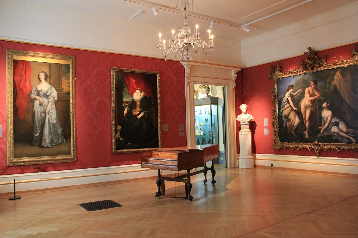 EUROPEAN ART GALLERY Ashmolean Museum