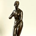 Black, bronze Venus de Medici statue by William van Tretrode, 1550s