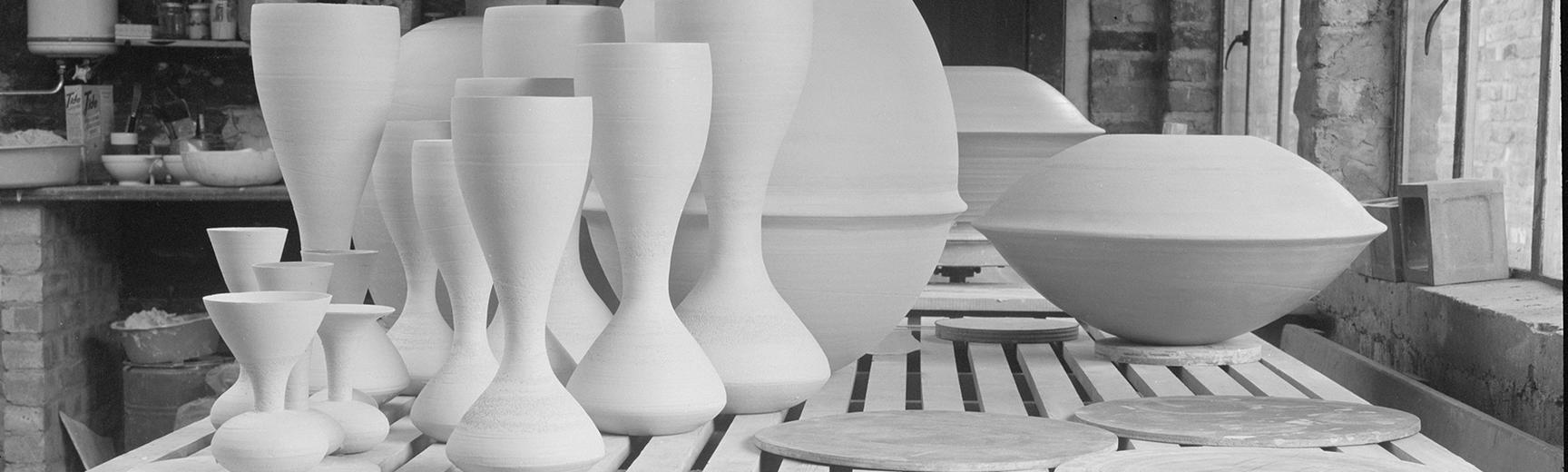 Ceramic vessels by Hans Coper © Jane Coper and Estate of the Artist