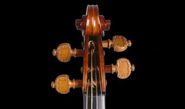 The ‘Messiah’ Violin by Antonio Stradivari (detail)