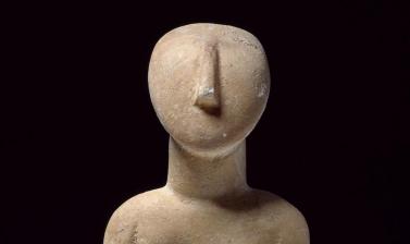 Female figure with folded arms, Cyclades, c. 2800-2300 BC