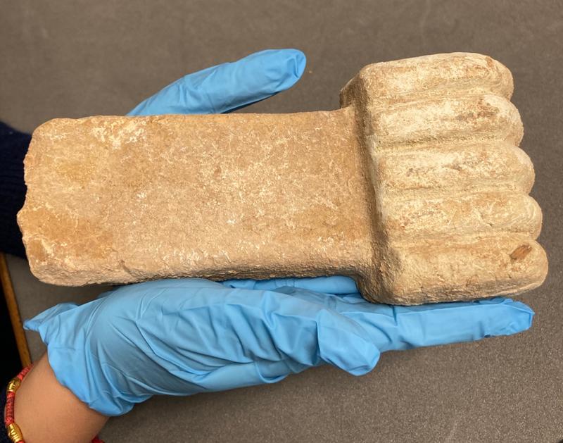 Building brick in the form of the hand of Ishtar, Nineveh, c.911-612 BCE AN1995_88_brick_Ishtar