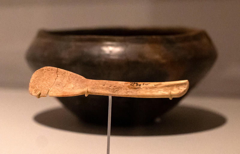 Bowl and spoon - Labyrinth exhibition display Bowl and spoon - Labyrinth exhibition display