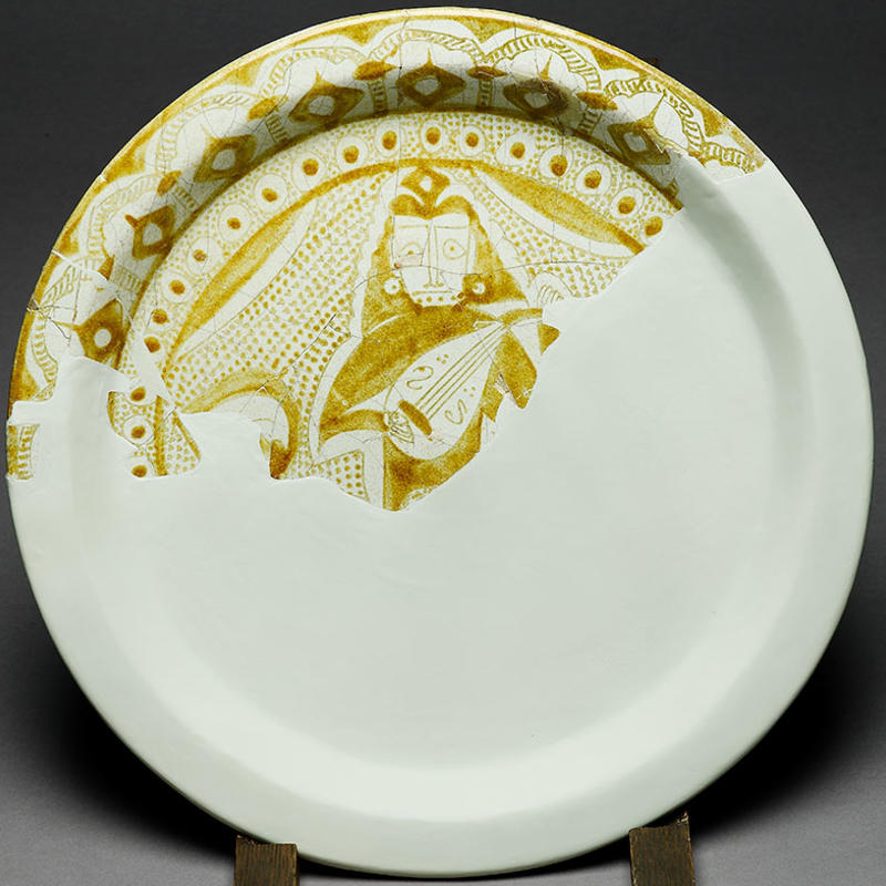 Earthenware plate with lustre painting of lute player, regal, dining, musician, Iraq, 10th century