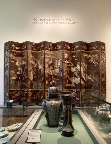 EAX.5331, Coromandel screen; EA2012.1.b, c, d, Althorp Garniture, in the West Meets East Gallery; Image © Jim Harris View of the Coromandel screen and Althorp Garniture, EAX.5331, in the West Meets East Gallery