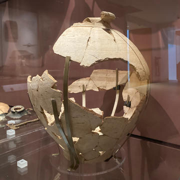 Reconstructed Roman urn found in Oxfordshire