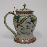 WA2013.1.204, Tankard decorated with two dragons, China and Germany, c.1575-1620 Chinese porcelain tankard decorated with dragons, with European silver-gilt mounts, c.1575-1620